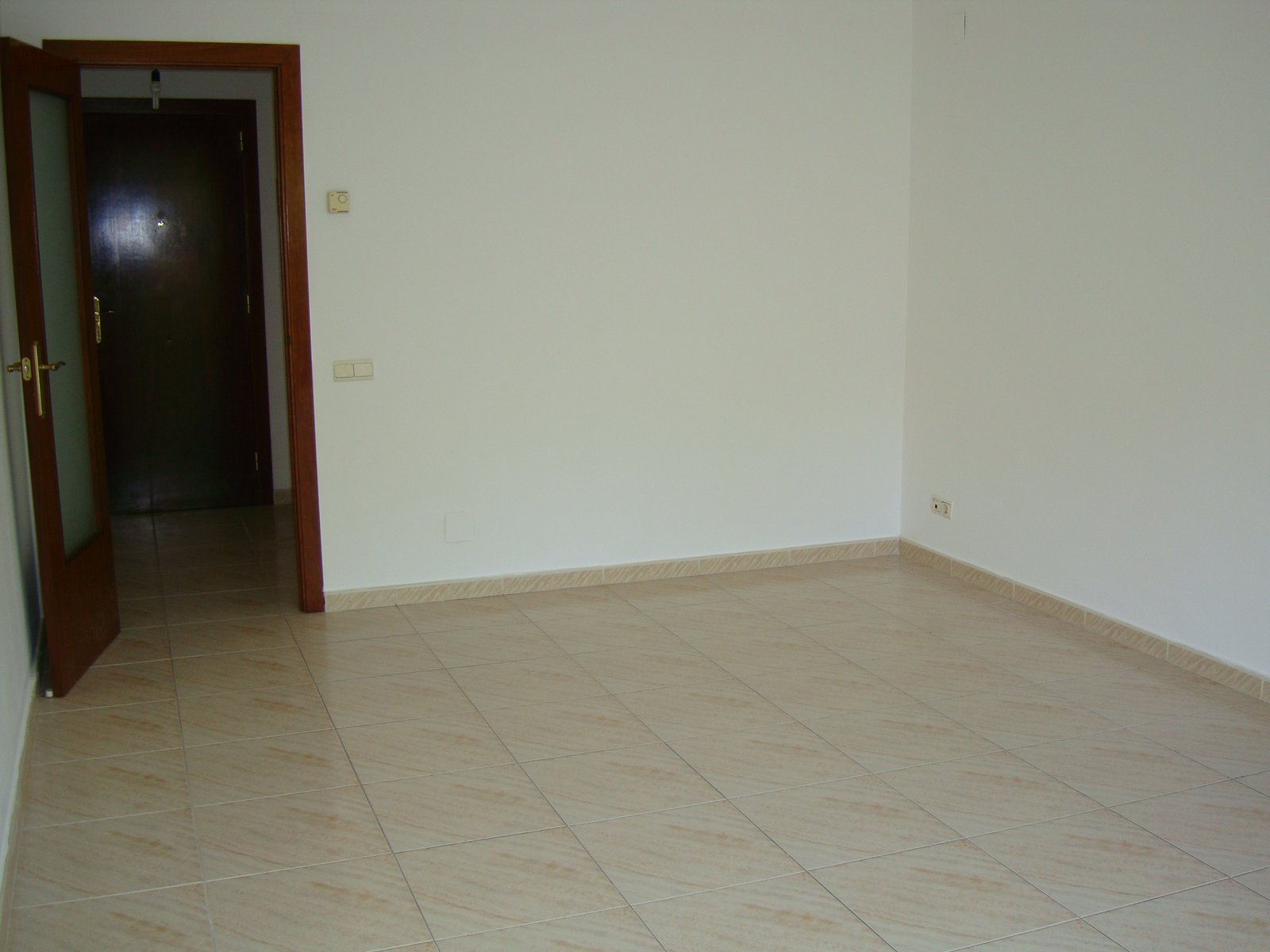 Piso en centro del pueblo en calle Santpere 4